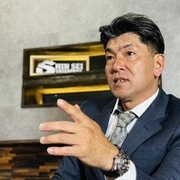 菅谷 慎太郎